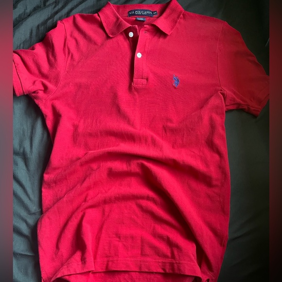 A Ralph Lauren polo shirt - Picture 1 of 3